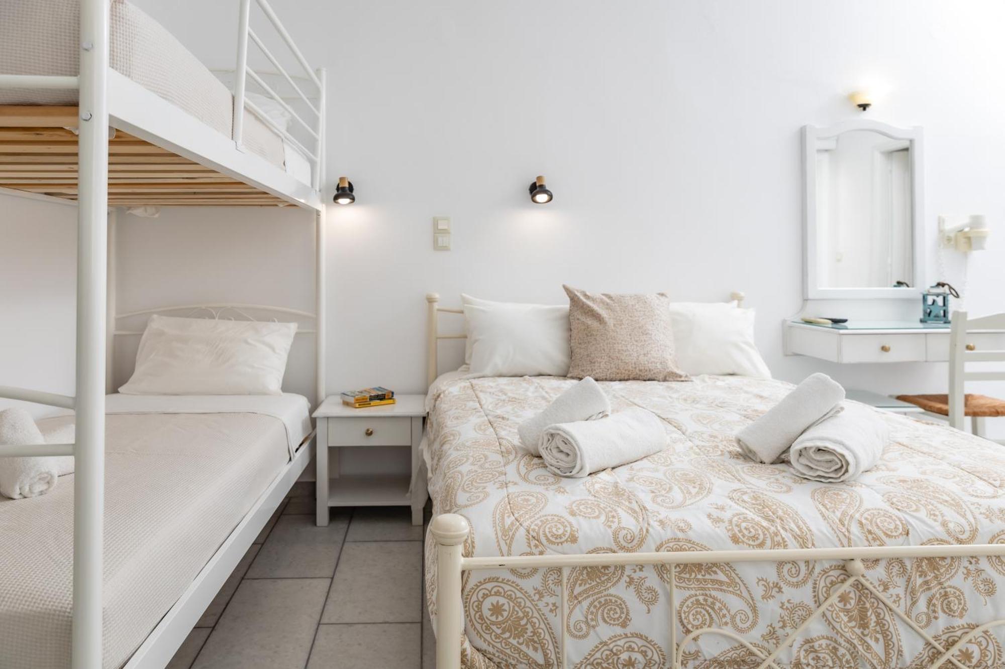 Depis Studios & Apartments Naxos City Exterior photo