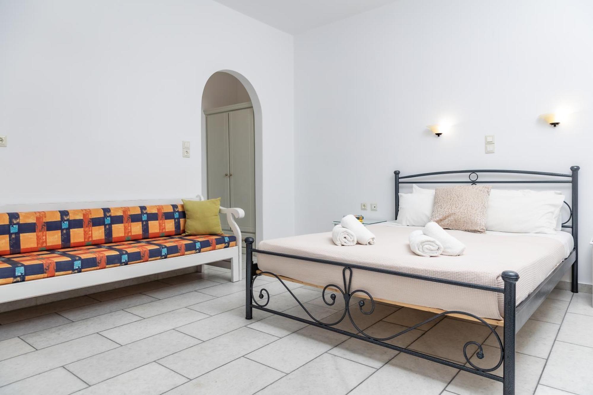 Depis Studios & Apartments Naxos City Exterior photo