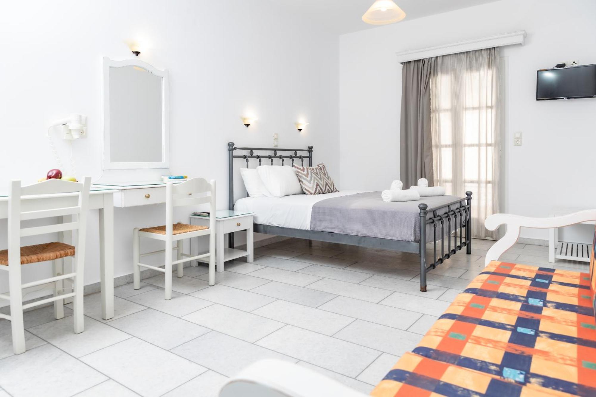 Depis Studios & Apartments Naxos City Exterior photo